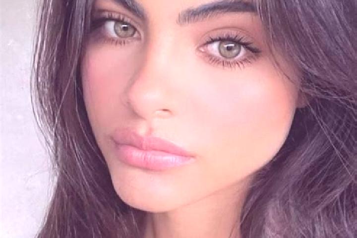 Emma, 23, a dark blonde brown-eyed indian companion based in Chiesanuova. Offering Prostate Massage, GFE, Party Girl. Available for incall and outcall, day a...