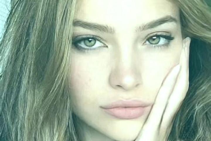 Emma, 23, a dark blonde hazel-eyed slavic companion based in La Melada. Offering 69, Overnight, Fetish. Available for incall and outcall, day and evening dates.