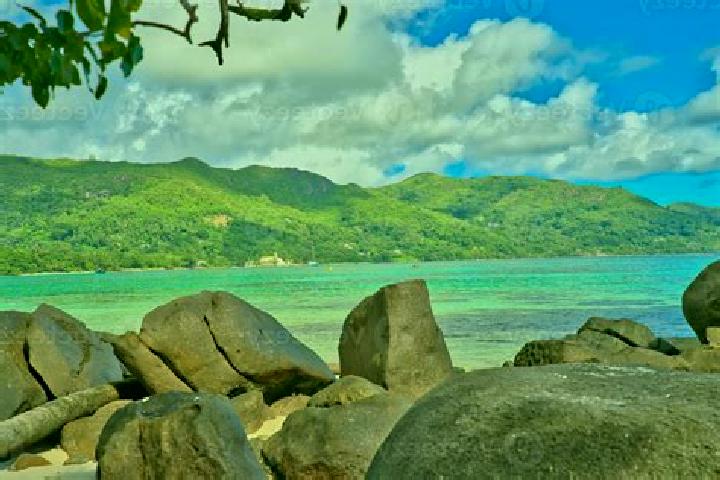 Emma, 23 — Escort in Anse Royale, Seychelles