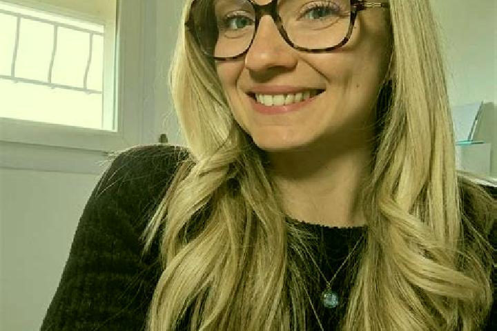 Emma, 23 — Escort in Cuffies, France