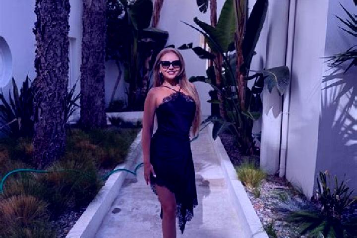 Emma, 23 — Escort in Georgiana, United States