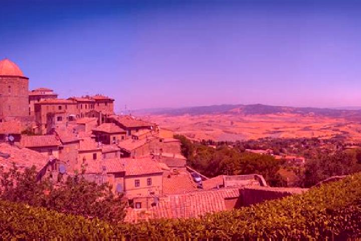 Emma, 23 — Escort in Pratovecchio, Italy