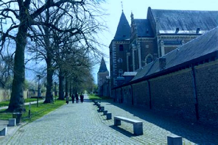 Emma, 23 — Escort in Rijkhoven, Belgium