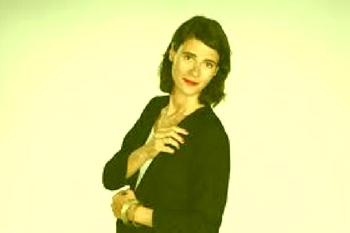Emma, 23 — Escort in Saint-Vit, France