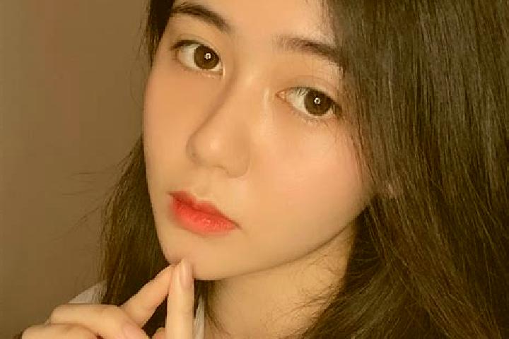Emma, 23 — Escort in Xiaozhi, China