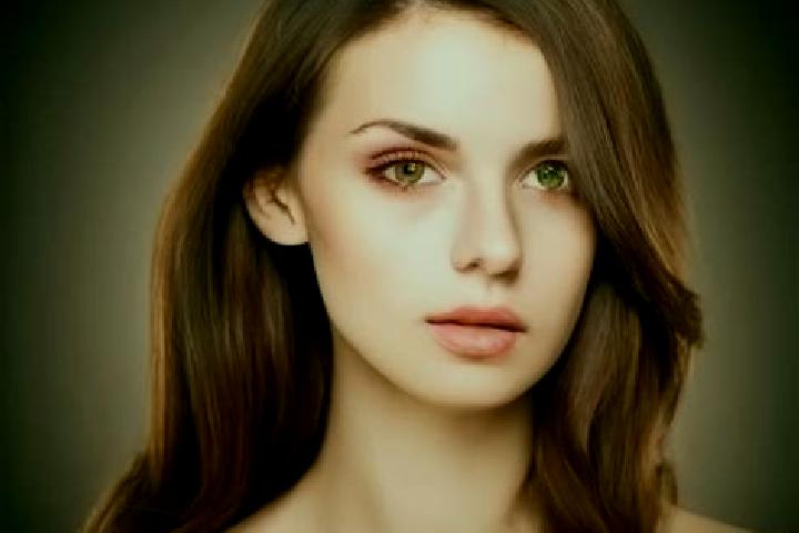 Emma, 24, a auburn amber-eyed caucasian companion based in Terenzo. Offering Striptease, Roleplay, BDSM, Fetish. Available for incall and outcall, day and ev...