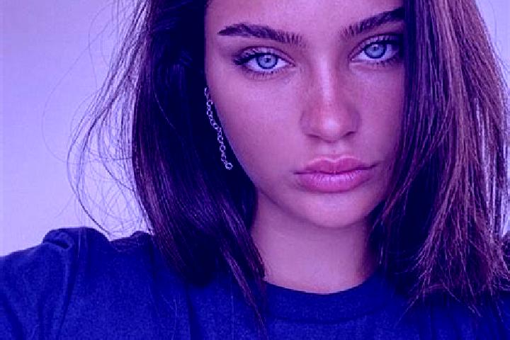 Emma, 24, a brunette dark-eyed mixed companion based in Pobladura de Valderaduey. Offering Striptease, Roleplay, Massage, A-Level, Duos. Available for incall...
