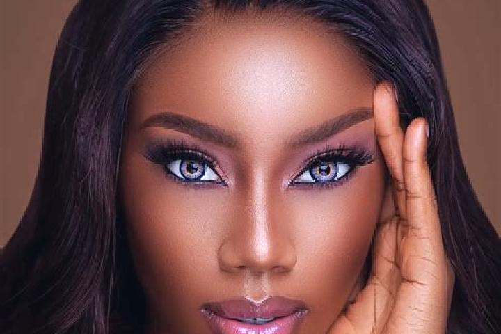Emma, 24, a chestnut blue-eyed ebony companion based in Triftern. Offering Girlfriend Experience, A-Level, Striptease. Available for incall and outcall, day ...