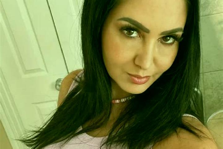 Emma, 24, a chestnut dark-eyed indian companion based in Le Brignon. Offering Dinner Date, GFE, A-Level. Available for incall and outcall, day and evening da...