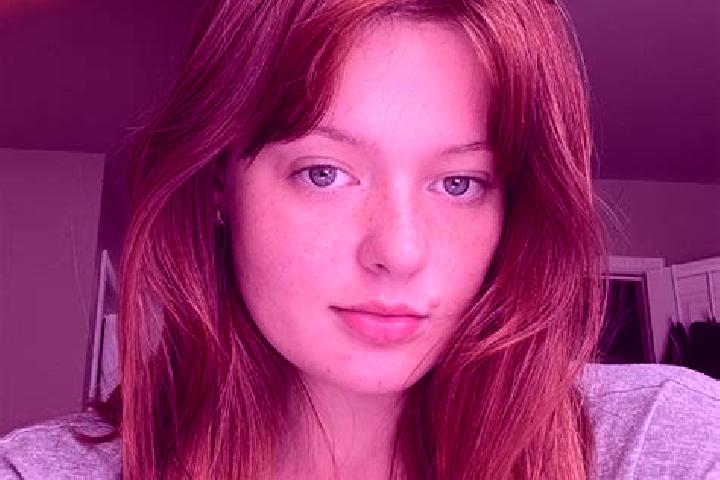 Emma, 24, a red grey-eyed latina companion based in Progresso. Offering Prostate Massage, A-Level, Couples, Overnight. Available for incall and outcall, day ...
