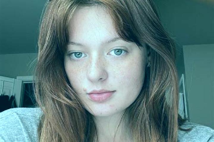 Emma, 24, a red hazel-eyed asian companion based in Zhaozhen. Offering Party Girl, Fetish, Deep French Kissing, Erotic Massage. Available for incall and outc...