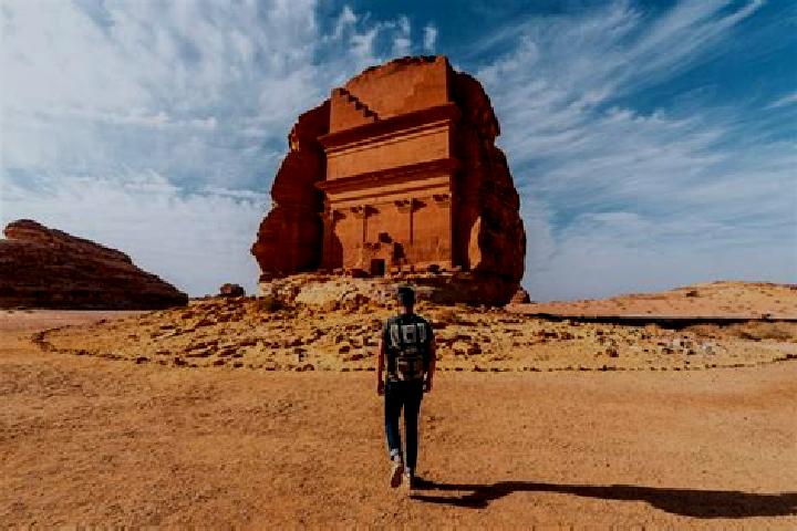 Emma, 24 — Escort in Al Hayathim, Saudi Arabia
