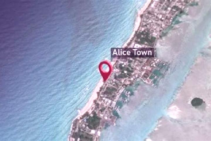 Emma, 24 — Escort in Alice Town, Bahamas