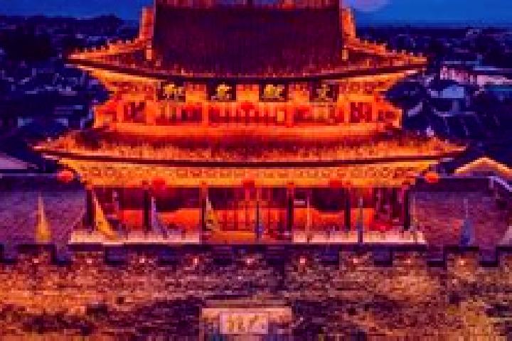 Emma, 24 — Escort in Dali Old Town, China