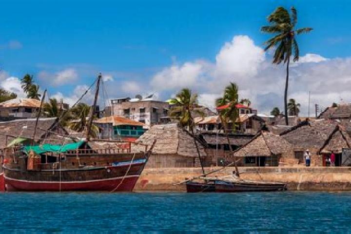 Emma, 24 — Escort in Lamu, Kenya