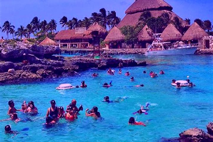 Emma, 24 — Escort in Quintana Roo, Mexico
