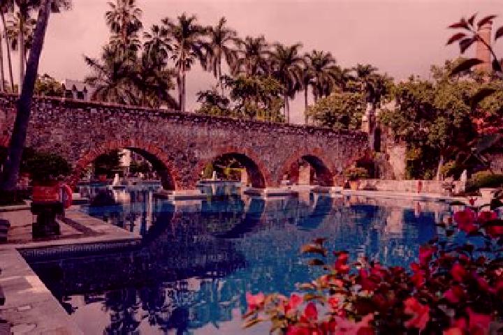 Emma, 24 — Escort in San Pablo Pixtun, Mexico