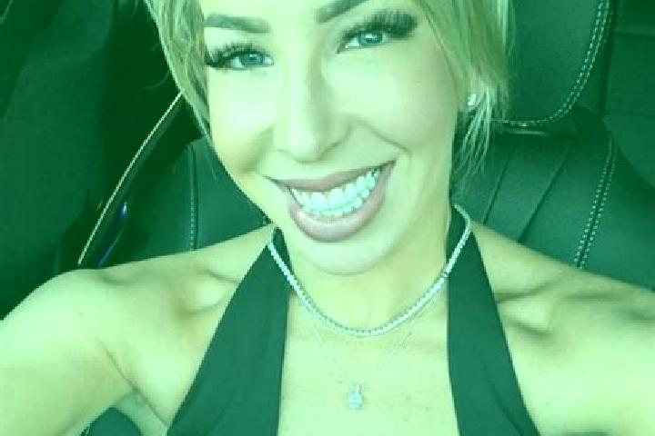 Emma, 24 — Escort in St. Matthew s, Belize