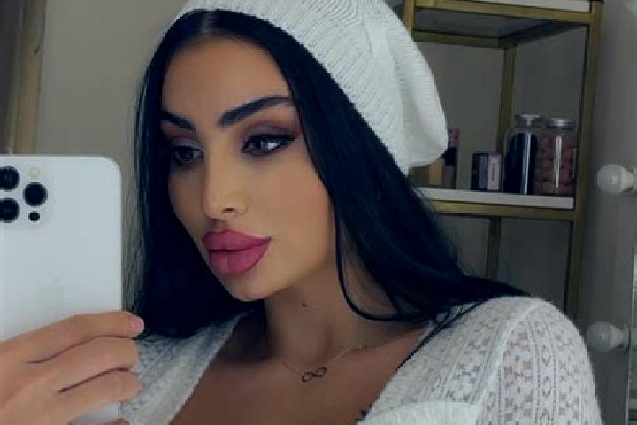 Emma, 24 — Escort in Tima, Egypt