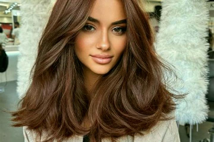 Emma, 25, a auburn brown-eyed latina companion based in Villardondiego. Offering OWO, Massage, Roleplay, Overnight. Available for incall and outcall, overnig...