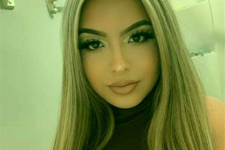 Emma, 25, a blonde grey-eyed latina companion based in Lianjiangkou. Offering Girlfriend Experience, Massage, Travel Companion. Available for incall and outc...