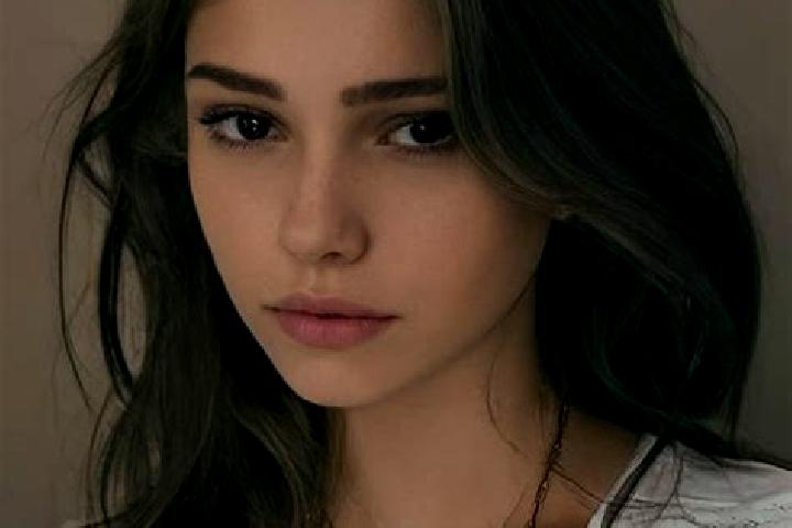 Emma, 25, a chestnut brown-eyed slavic companion based in Zapote de Barajas. Offering Deep French Kissing, OWO, Roleplay. Available for incall and outcall, o...