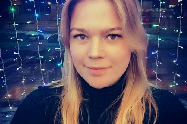 Emma, 25 — Escort in Degtyarsk, Russia