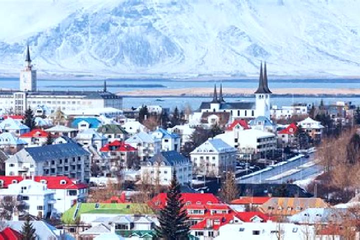 Emma, 25 — Escort in Hoefn, Iceland