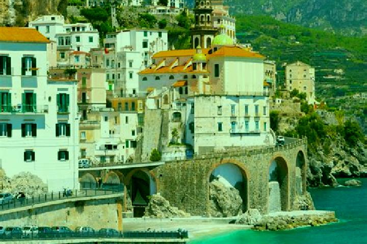 Emma, 25 — Escort in Lido, Italy