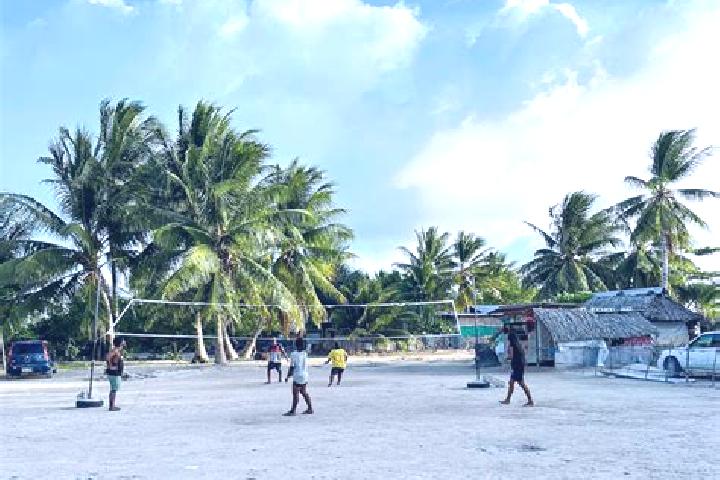 Emma, 25 — Escort in Napari Village, Kiribati