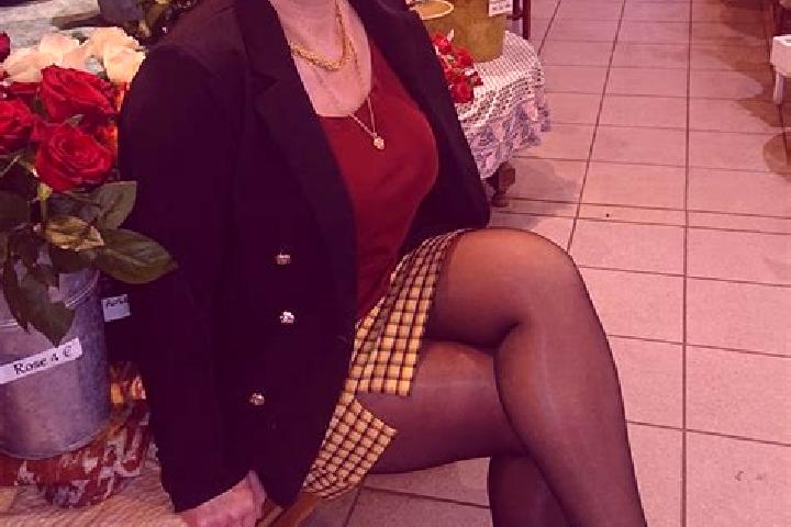 Emma, 25 — Escort in Ober-Morlen, Germany