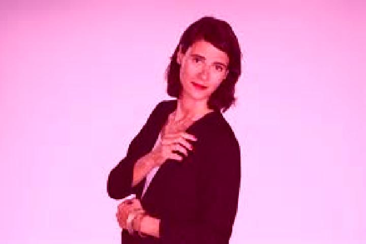 Emma, 25 — Escort in Saint-Vit, France