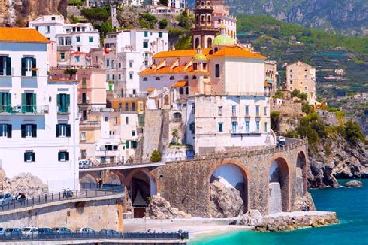 Emma, 25 — Escort in Sorisole, Italy