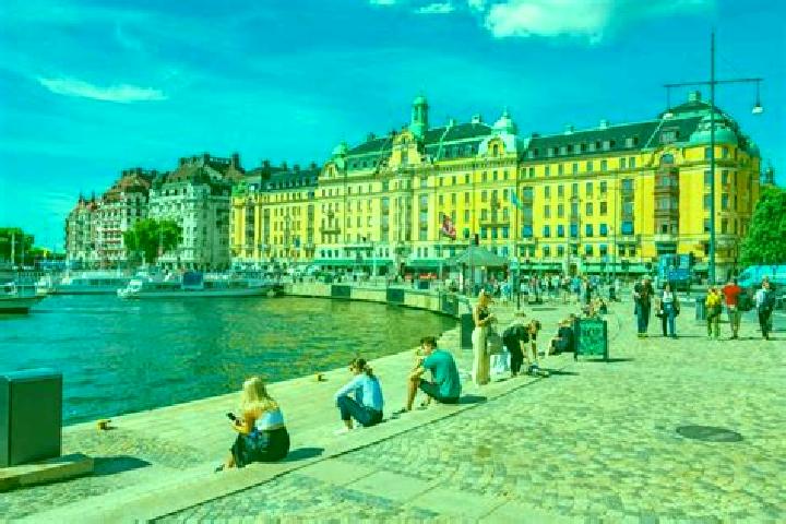 Emma, 25 — Escort in Svalsta, Sweden