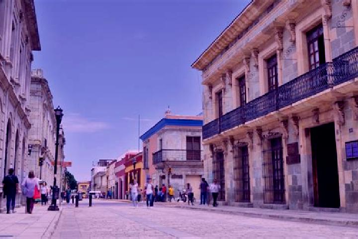 Emma, 25 — Escort in Valerio Trujano, Mexico