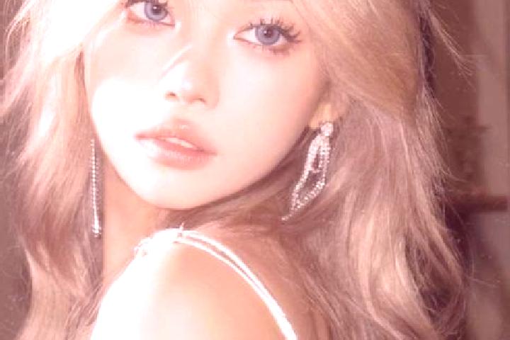Emma, 26, a blonde blue-eyed asian companion based in Vanush. Offering Deep French Kissing, Fetish, Striptease. Available for incall and outcall, overnight b...