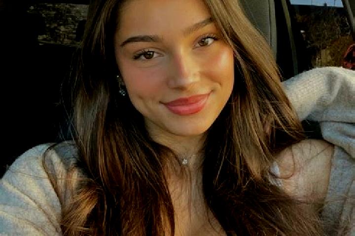 Emma, 26, a brunette blue-eyed middle eastern companion based in Higashidate. Offering A-Level, Roleplay, Duos. Available for incall and outcall, day and eve...