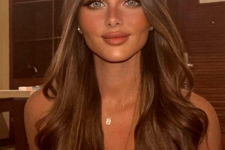 Emma, 26, a brunette dark-eyed caribbean companion based in Nakasato. Offering Dinner Date, Domination, Fetish, Deep French Kissing, Overnight. Available for...