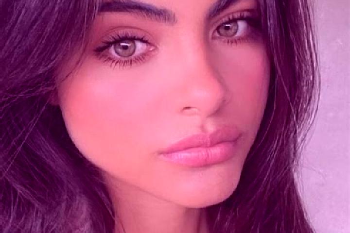 Emma, 26, a brunette grey-eyed indian companion based in Al Giref Gharb. Offering Domination, Erotic Massage, GFE. Available for incall and outcall, day and ...