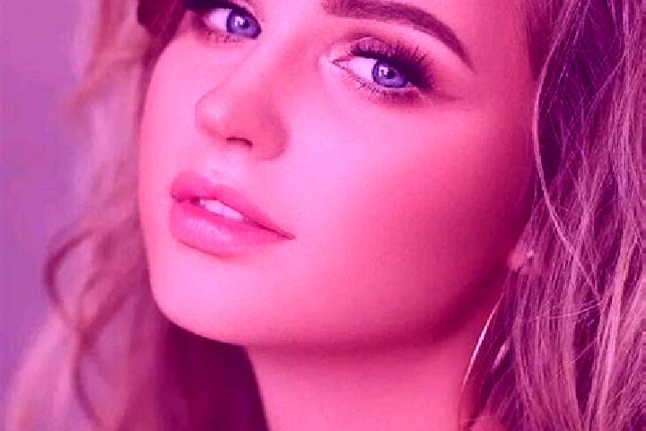 Emma, 26, a dark blonde blue-eyed asian companion based in Muliparte. Offering Duos, Overnight, Couples, Dinner Date, Striptease. Available for incall and ou...