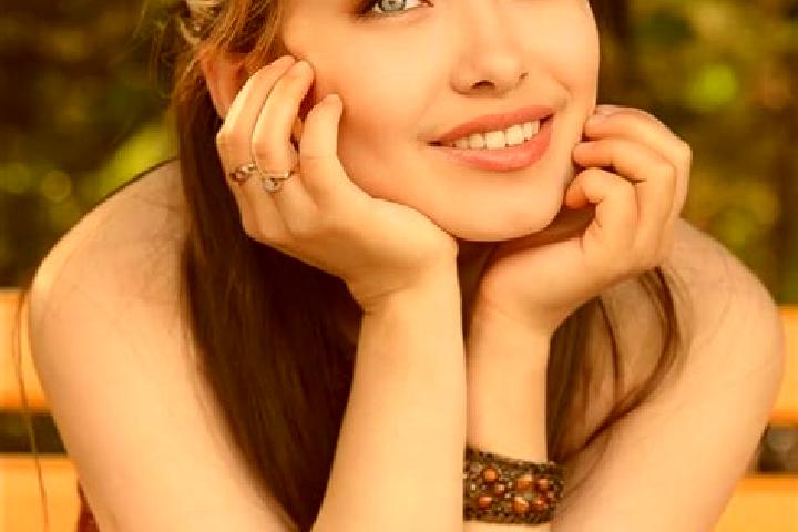 Emma, 26, a red blue-eyed asian companion based in UEcpinar. Offering Girlfriend Experience, A-Level, Roleplay. Available for incall and outcall, day and eve...