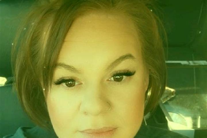 Emma, 26 — Escort in Craigsville, United States