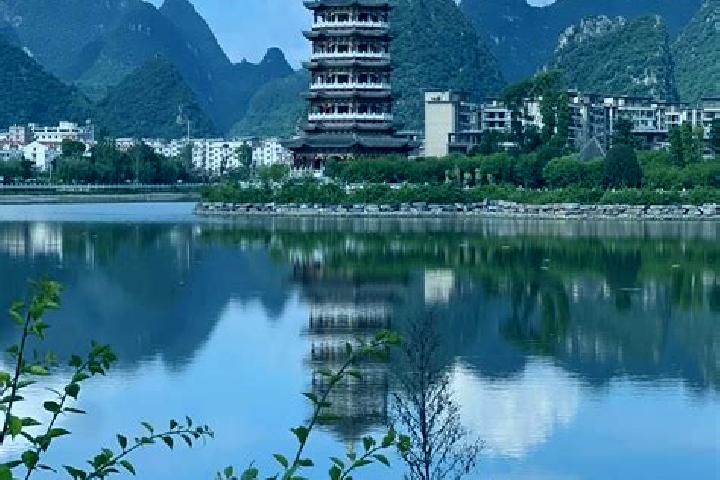 Emma, 26 — Escort in Hezhou, China
