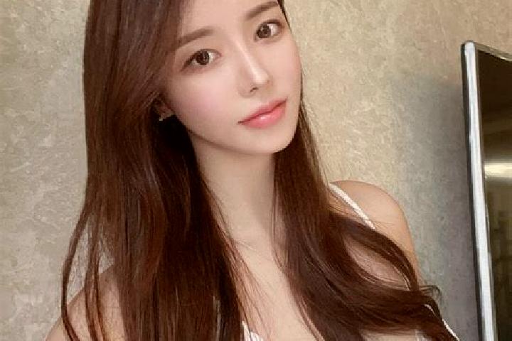 Emma, 26 — Escort in Lazanzhong, China