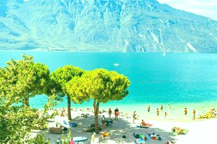 Emma, 26 — Escort in Ornavasso, Italy