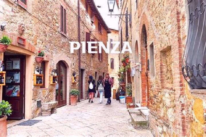 Emma, 26 — Escort in Pianezza, Italy