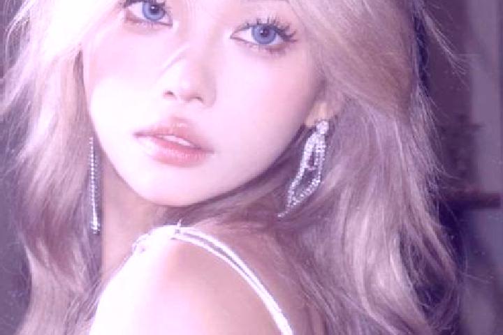 Emma, 27, a blonde blue-eyed asian companion based in Gbantopleu. Offering OWO, Duos, Striptease. Available for incall and outcall, day and evening dates.