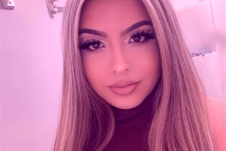 Emma, 27, a blonde brown-eyed latina companion based in Joanesia. Offering A-Level, BDSM, Domination, Duos. Available for incall and outcall, day and evening...