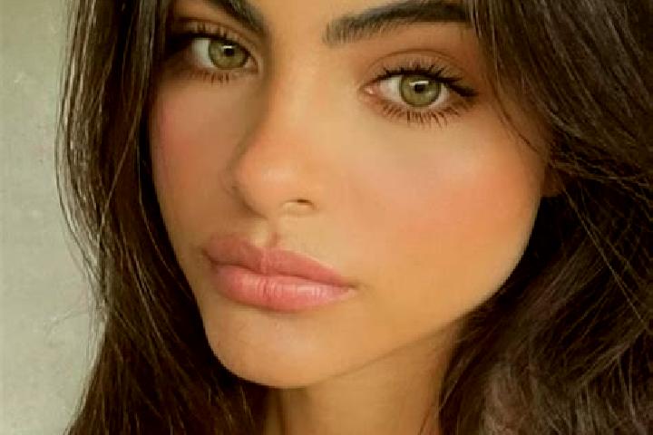 Emma, 27, a brunette green-eyed mixed companion based in Baxter. Offering Massage, Striptease, A-Level, CIM, Tantra. Available for incall and outcall, overni...