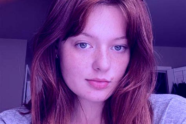 Emma, 27, a chestnut grey-eyed caucasian companion based in Neah Bay. Offering GFE, BDSM, Girlfriend Experience, Domination, Erotic Massage. Available for in...